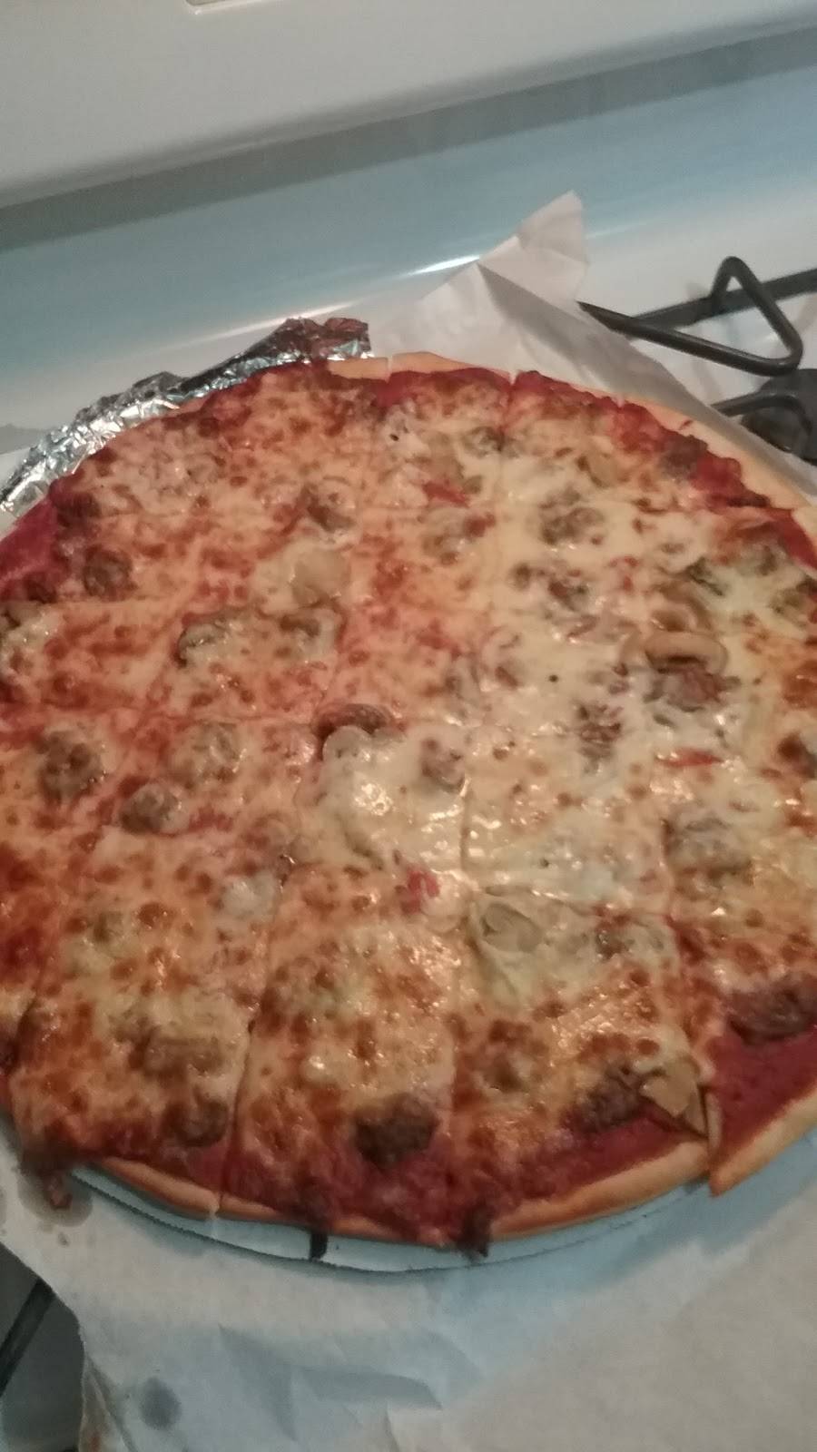 Comos Pizza | restaurant | 1903 W Roosevelt Rd, Broadview, IL 60155, USA | 7083455411 OR +1 708-345-5411