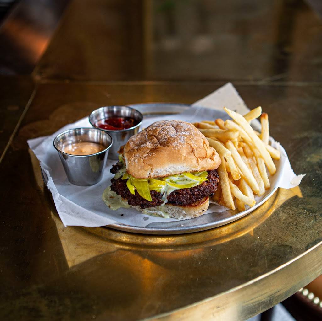 Settle Down Tavern | restaurant | 117 S Pinckney St, Madison, WI 53703, USA | 6084426335 OR +1 608-442-6335