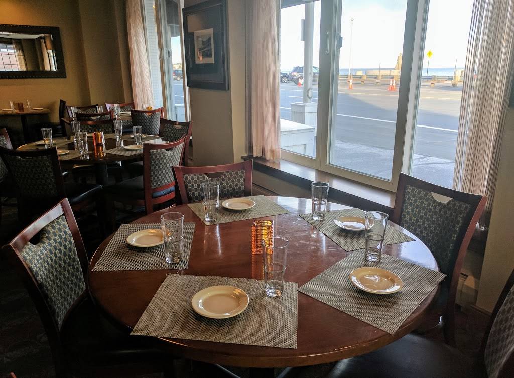 Breakers Restaurant | restaurant | 295 Ocean Blvd, Hampton, NH 03842, USA | 8003456736 OR +1 800-345-6736