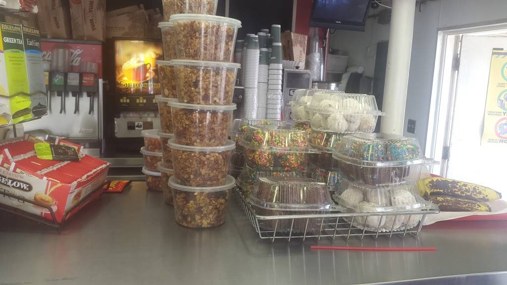 Yum Yum Donuts | cafe | 700 Vine St, Los Angeles, CA 90038, USA | 3234676773 OR +1 323-467-6773