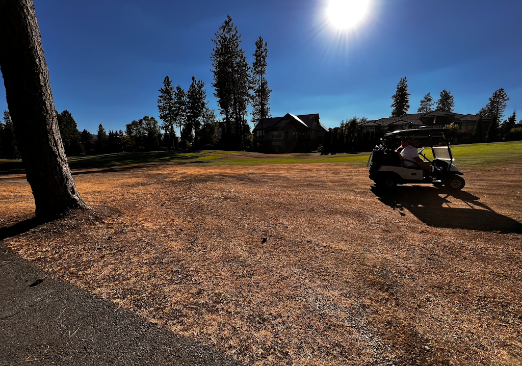 The Highlands Golf Course | restaurant | 5600 E Mullan Ave, Post Falls, ID 83854, USA | 2087733673 OR +1 208-773-3673