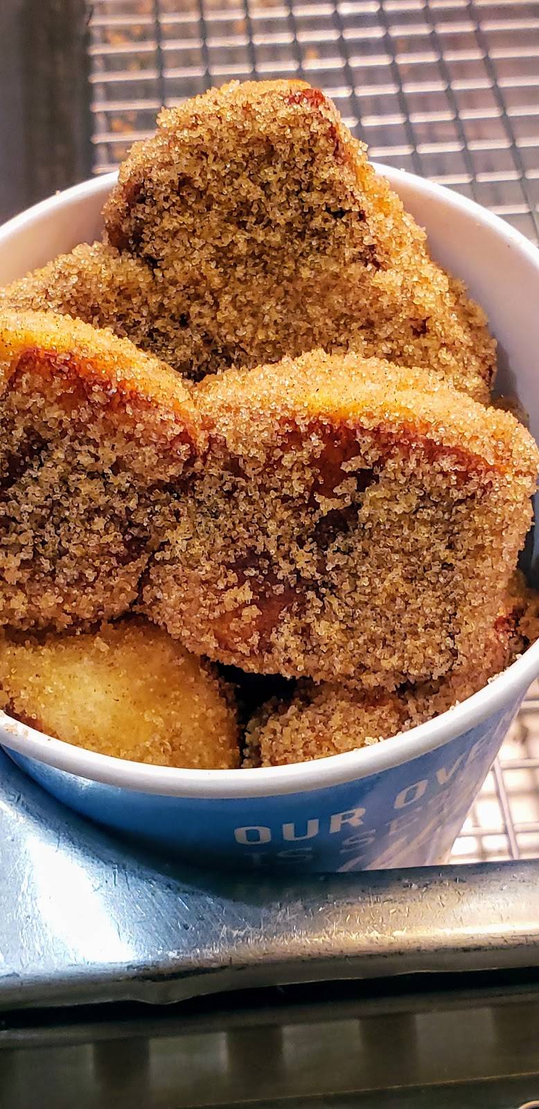 Auntie Annes | restaurant | 1130 North Point Cir, Alpharetta, GA 30022, USA | 6784362514 OR +1 678-436-2514