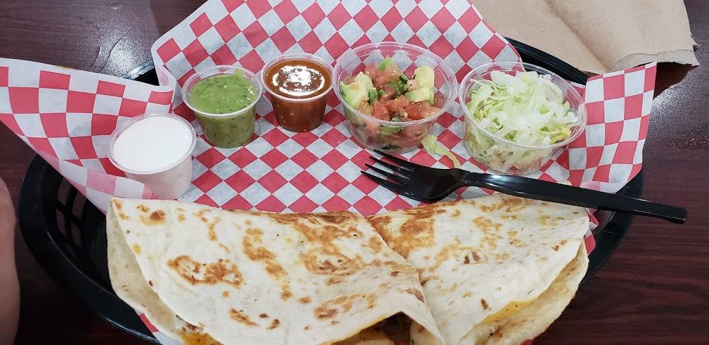 Lolis Mexican Cravings | restaurant | 10011 W Hillsborough Ave, Tampa, FL 33615, USA | 8132431503 OR +1 813-243-1503