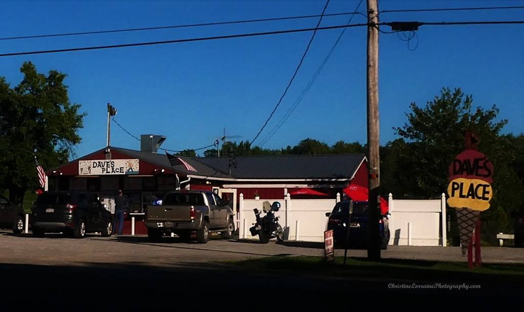 Daves Place | restaurant | 30601 PA-77, Townville, PA 16360, USA | 8149673846 OR +1 814-967-3846