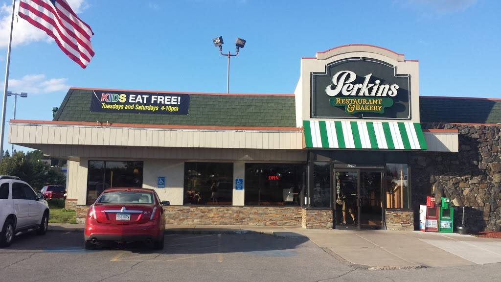Perkins Restaurant & Bakery | restaurant | 1302 Miller Trunk Hwy, Duluth, MN 55811, USA | 2187274188 OR +1 218-727-4188