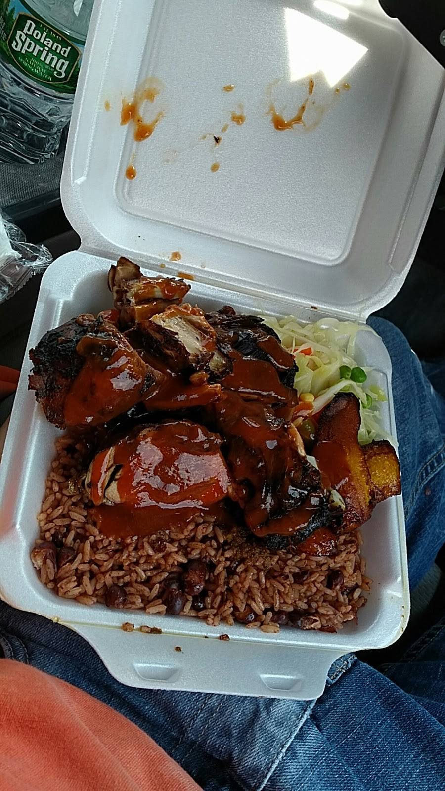 Island Soul - Formally called Maggie & Dellas Caribbean America | restaurant | 413A Eagle Ave, West Hempstead, NY 11552, USA | 5167505959 OR +1 516-750-5959