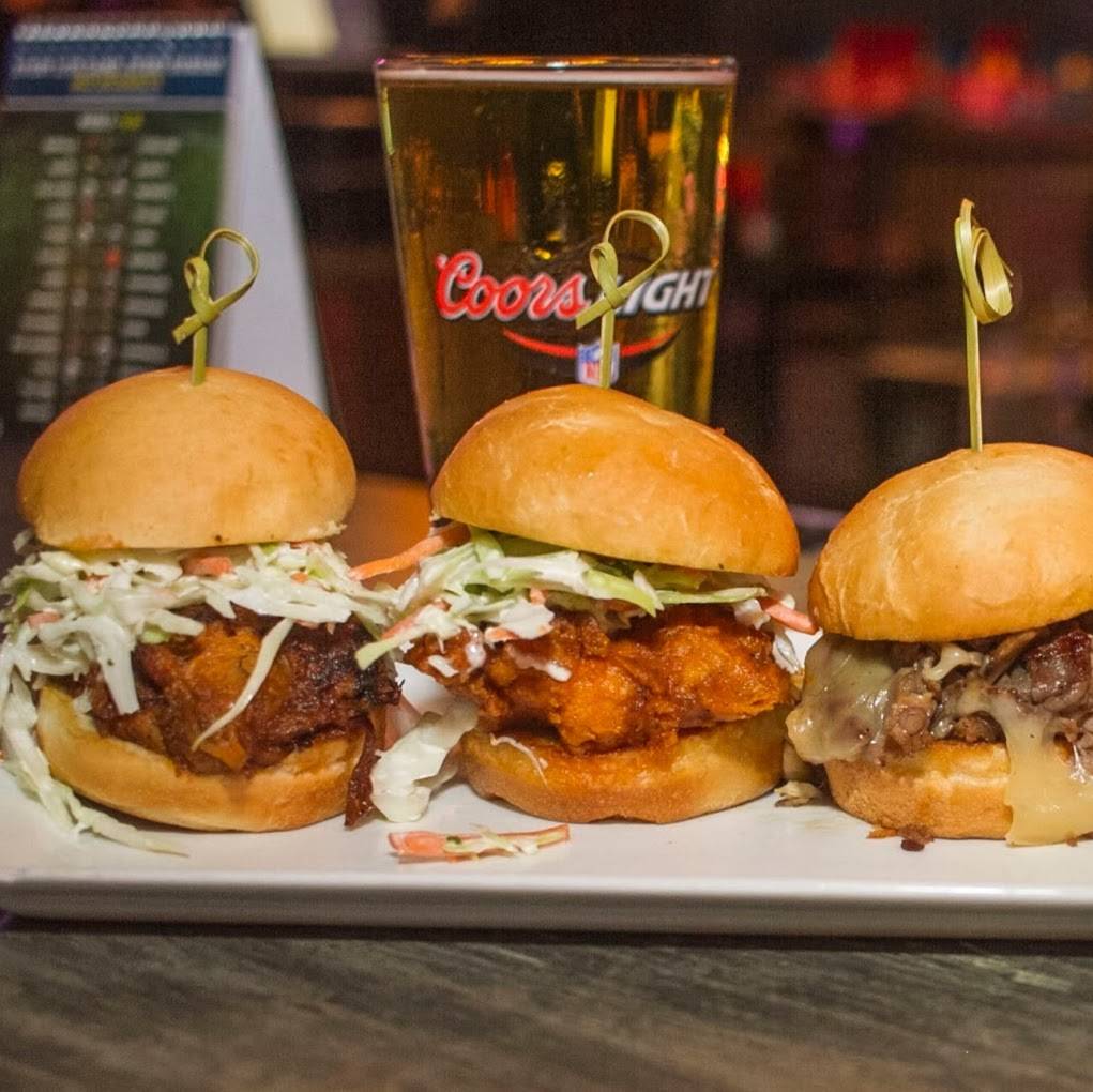 Caseys Pub | restaurant | 7307 N Alpine Rd, Loves Park, IL 61111, USA | 8156376088 OR +1 815-637-6088