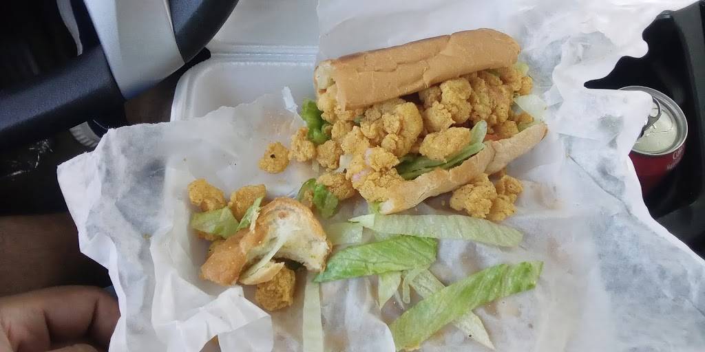 Johns Seafood & Restaurant | restaurant | 2750 Scenic Hwy, Baton Rouge, LA 70805, USA | 2253575958 OR +1 225-357-5958