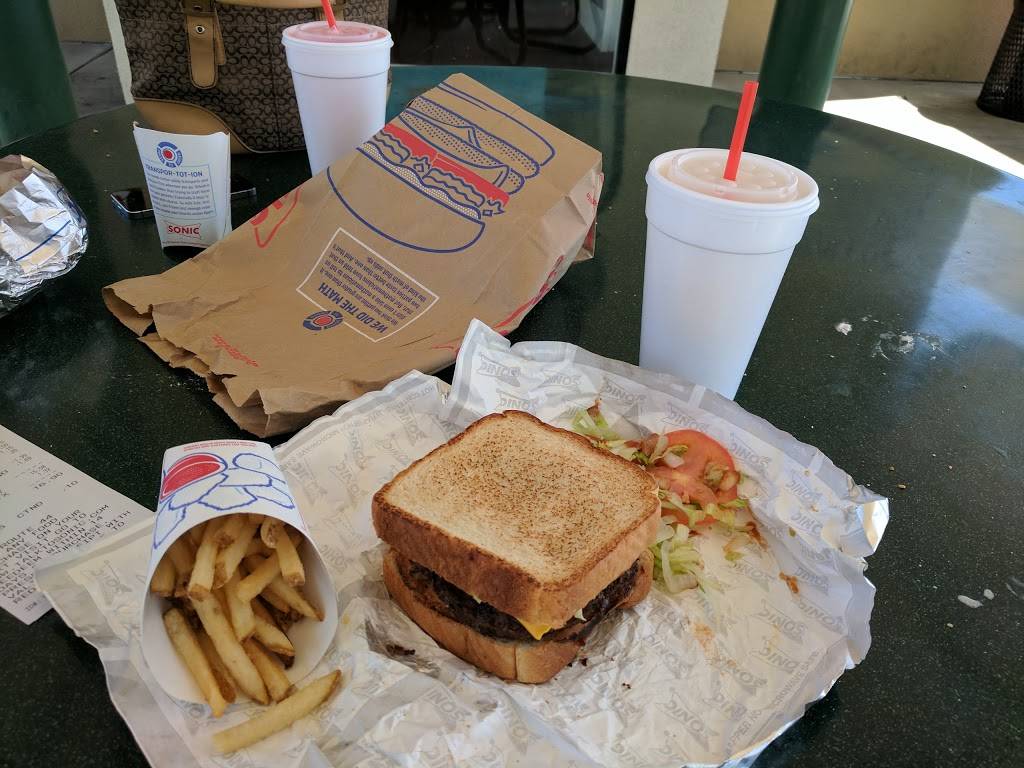 Sonic Drive-In | restaurant | 3749 W Caldwell Ave, Visalia, CA 93277, USA | 5597399400 OR +1 559-739-9400