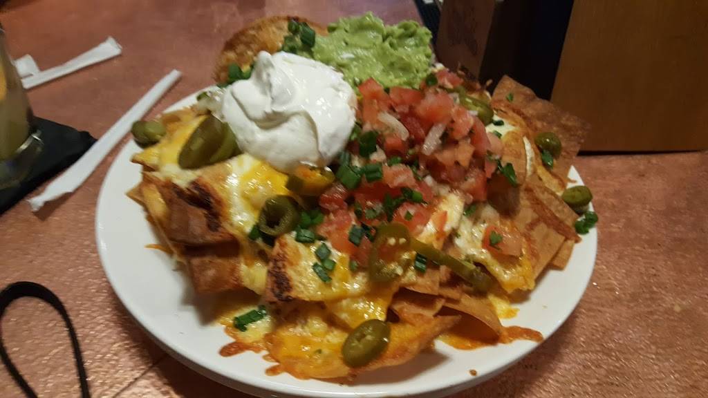 Sandys Pub | restaurant | 400 Squaw Creek Rd, Olympic Valley, CA 96146, USA | 5305836300 OR +1 530-583-6300