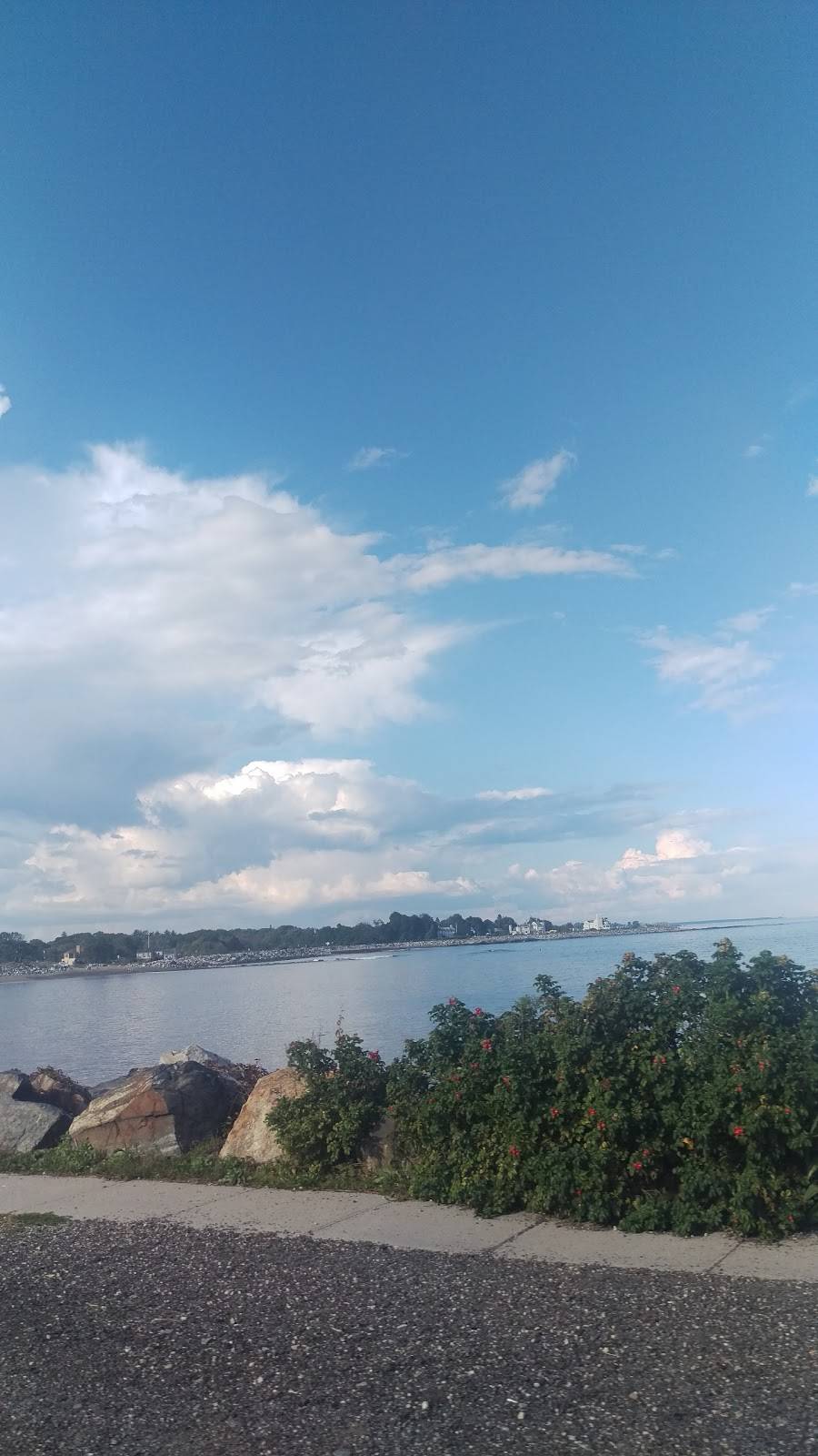 Hampton Beach Seafood Festival | restaurant | 180 Ocean Blvd, Hampton, NH 03842, USA | 6039268718 OR +1 603-926-8718