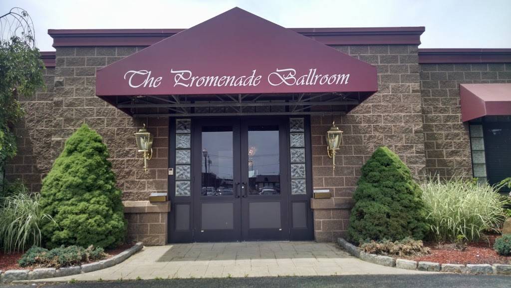 U.S.S. Chowder Pot IV | restaurant | 165 Brainard Rd, Hartford, CT 06114, USA | 8602443311 OR +1 860-244-3311