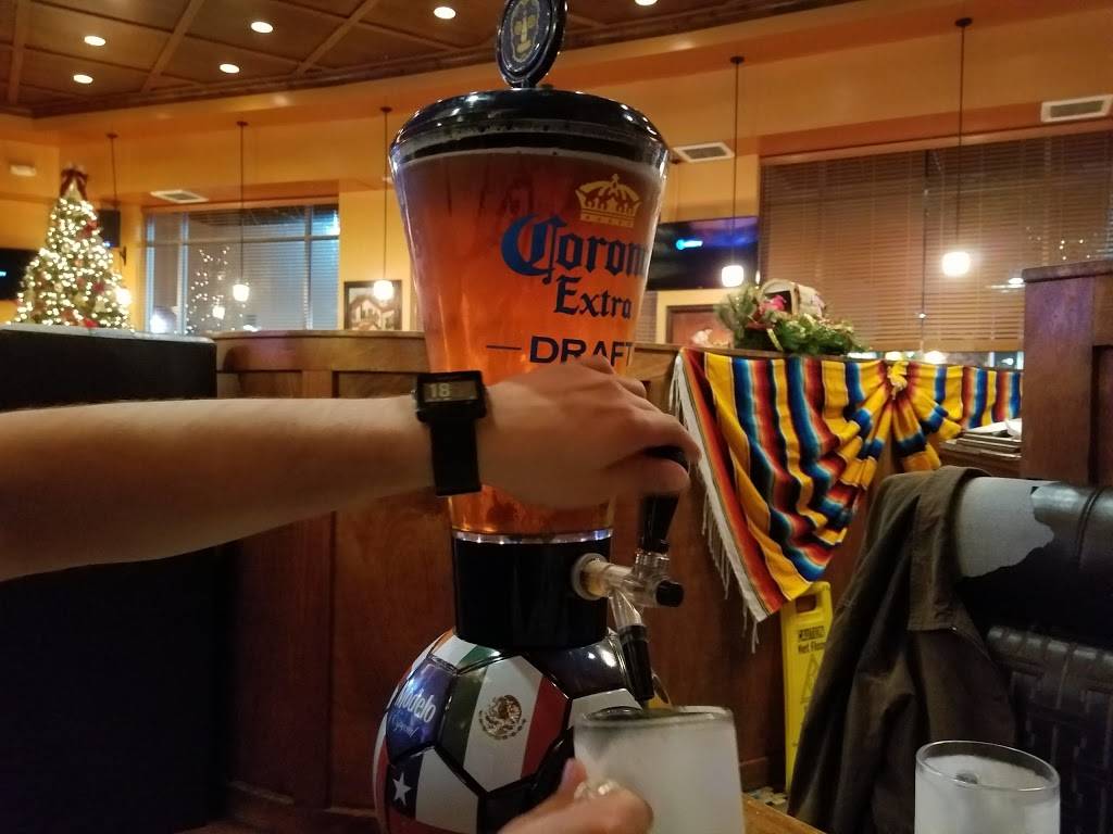 La Veros Mexican Seafood & Bar | restaurant | 231 W 5th St, Oxnard, CA 93030, USA | 8052407604 OR +1 805-240-7604