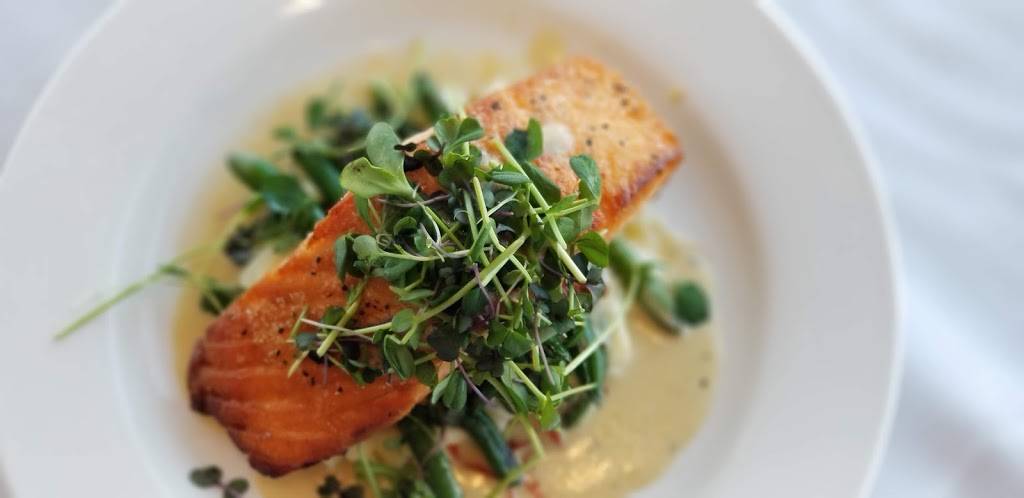 The Metalwood Grille | restaurant | 820 N John St, McHenry, IL 60050, USA | 8153851077 OR +1 815-385-1077