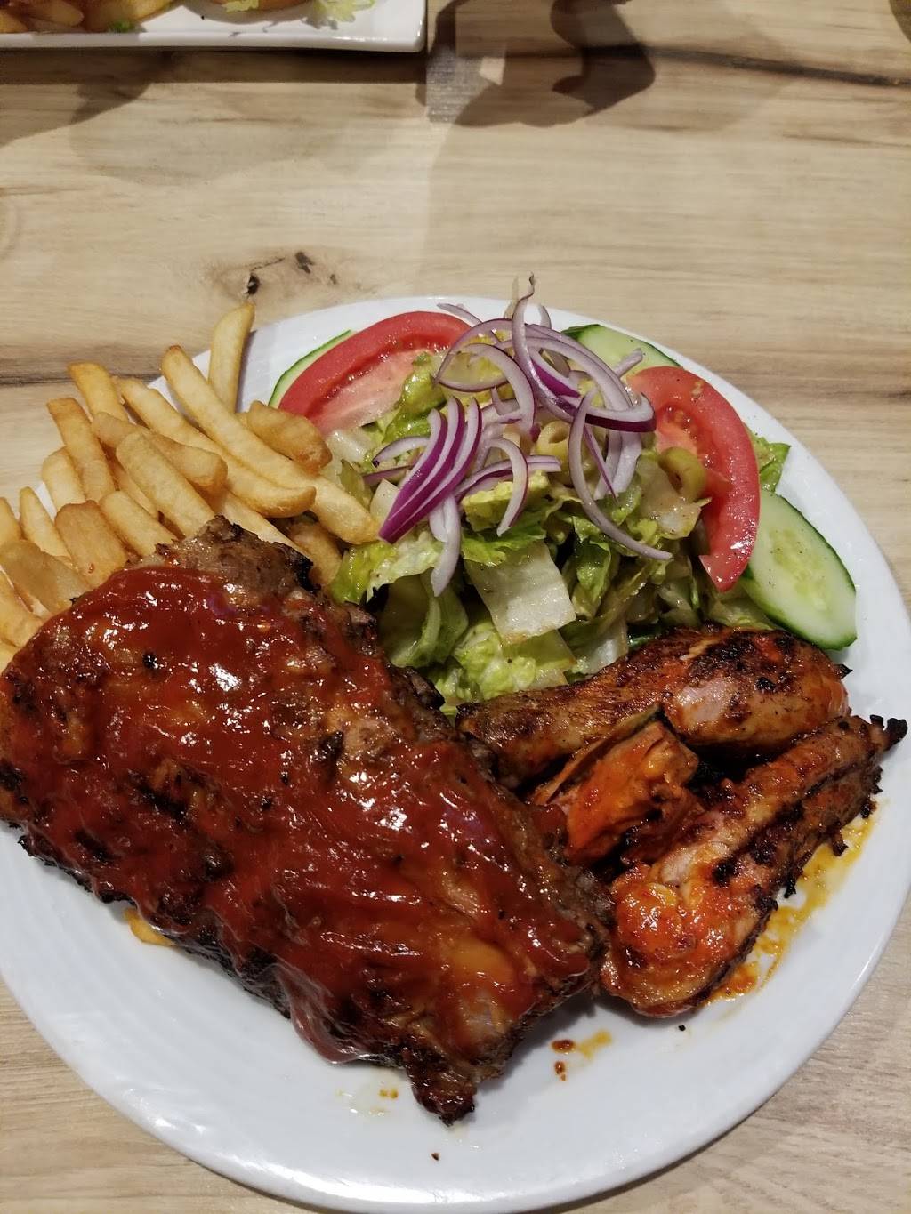 La Poule en Feu | restaurant | 8247 Boul Métropolitain E, Anjou, QC H1J 1X6, Canada | 5143514418 OR +1 514-351-4418