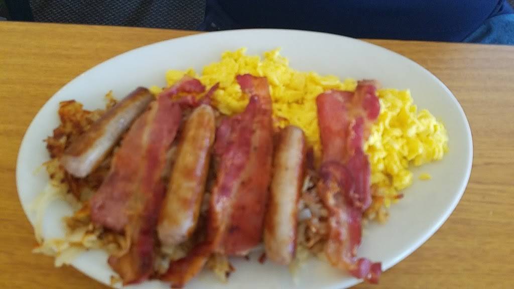 Moms Restaurant | restaurant | 2691 Fort St, Trenton, MI 48183, USA | 7346717667 OR +1 734-671-7667