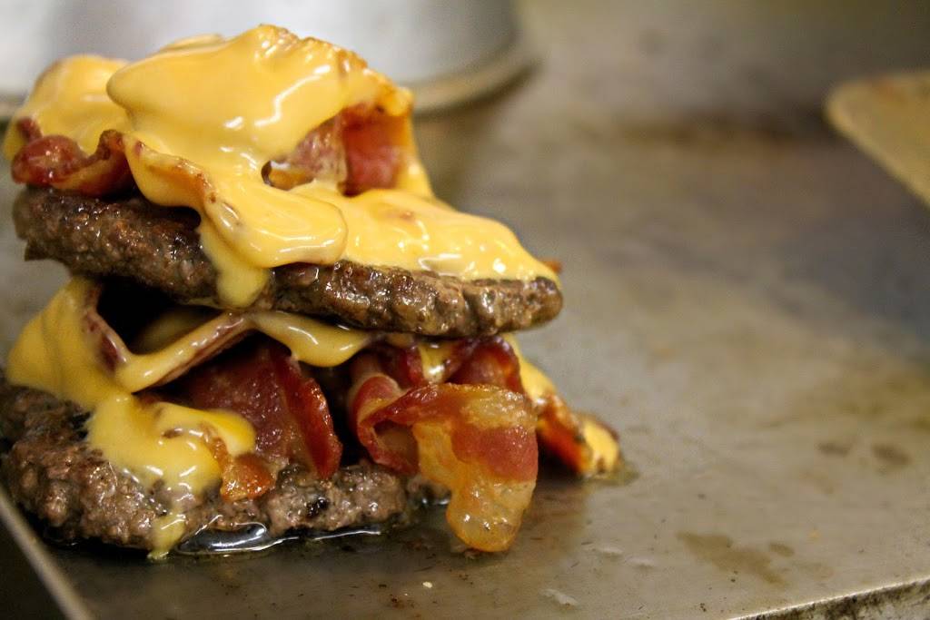 Petes Eats | restaurant | 601 N State St, Pioneer, OH 43554, USA | 4197371600 OR +1 419-737-1600