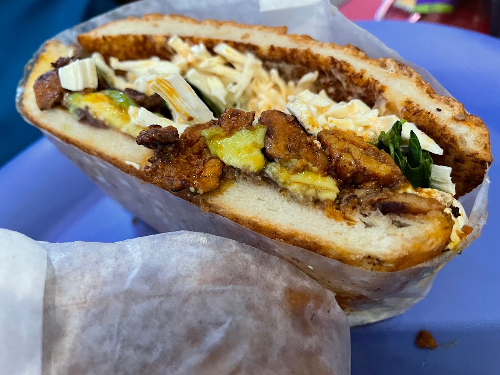 Mallys | restaurant | 199 Knickerbocker Ave, Brooklyn, NY 11237, USA | 3474069964 OR +1 347-406-9964