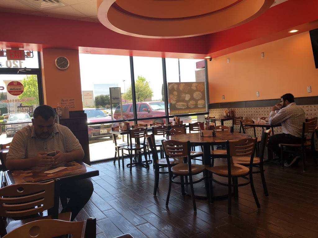 Yummy Burgers & BBQ | restaurant | 8300 Preston Rd Suit 120, Plano, TX 75024, USA | 4694809262 OR +1 469-480-9262