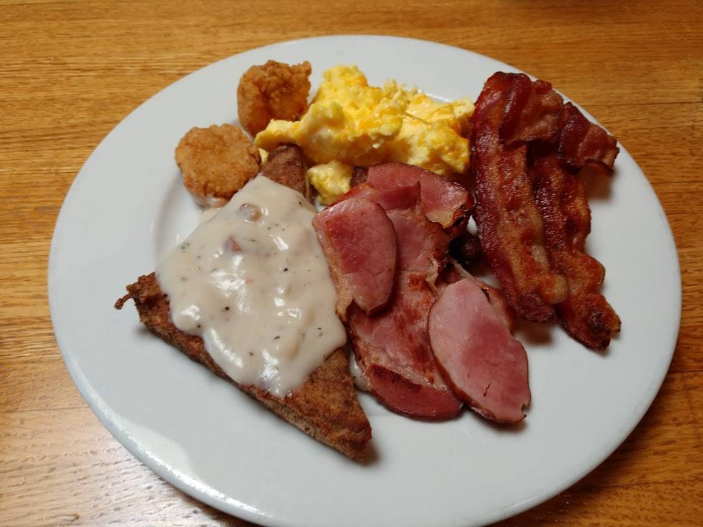 Charcoal Grill & Rotisserie | restaurant | 3839 Douglas Ave, Racine, WI 53402, USA | 2626392050 OR +1 262-639-2050