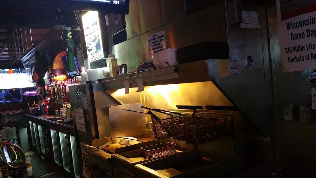 Brauns Power House | restaurant | 7100 W National Ave, West Allis, WI 53227, USA | 4144558700 OR +1 414-455-8700