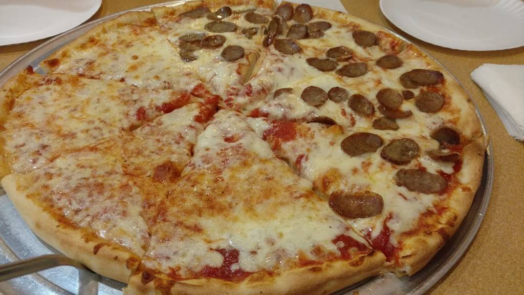 Gabys Pizza | restaurant | 204-23 Hillside Avenue, Hollis, NY 11423, USA | 7187409716 OR +1 718-740-9716