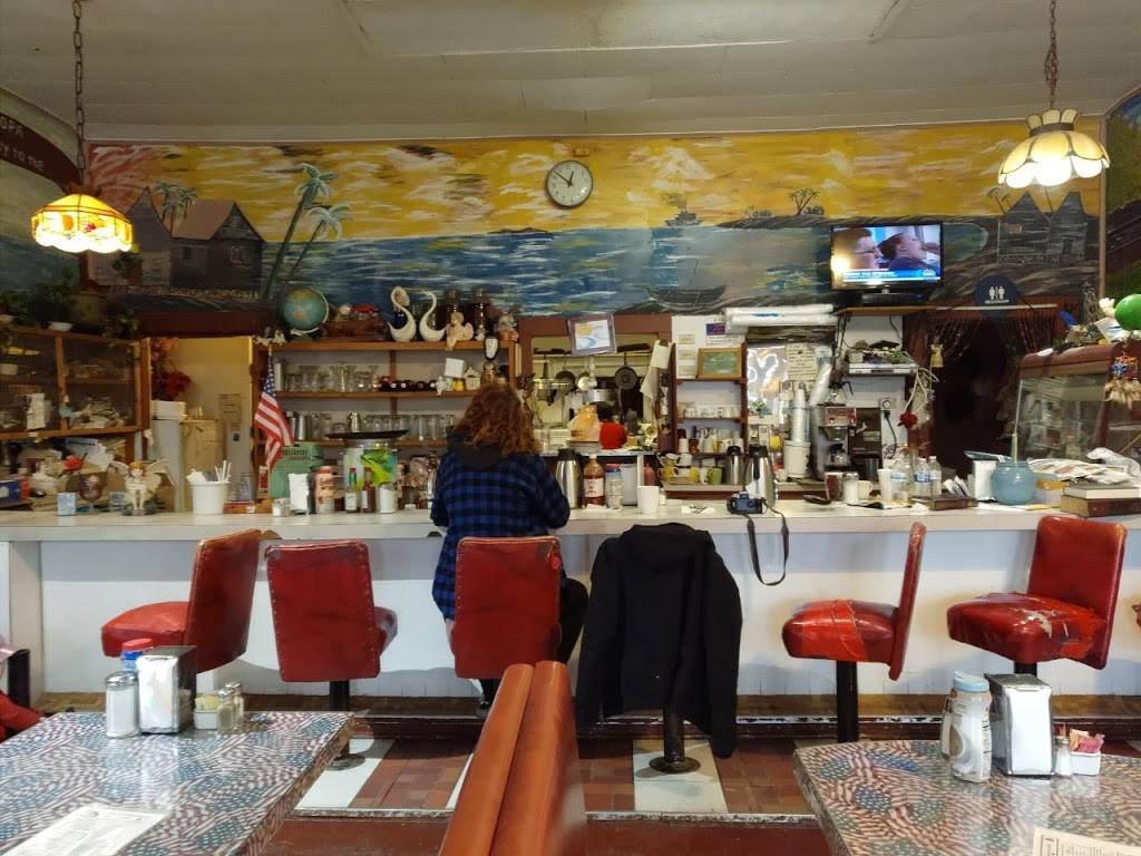 Tinas Diner | restaurant | 346 California St, Maricopa, CA 93252, USA | 6617699495 OR +1 661-769-9495