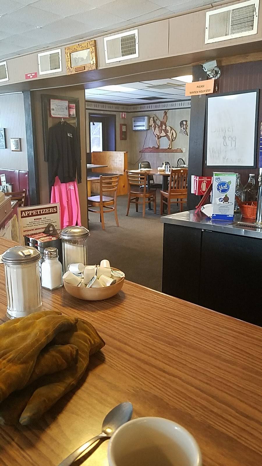 Sallys Family Restaurant & Whatta Pizza | restaurant | 103 N Charles St, White Cloud, MI 49349, USA | 2316892000 OR +1 231-689-2000