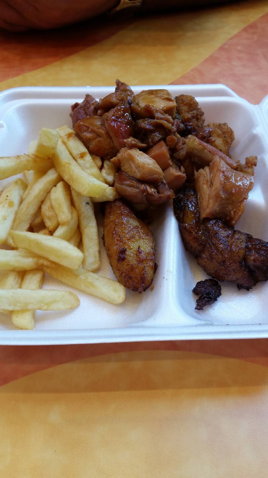 Chicken Connection | restaurant | 11401 NW 12th St, Miami, FL 33172, USA | 3057189488 OR +1 305-718-9488