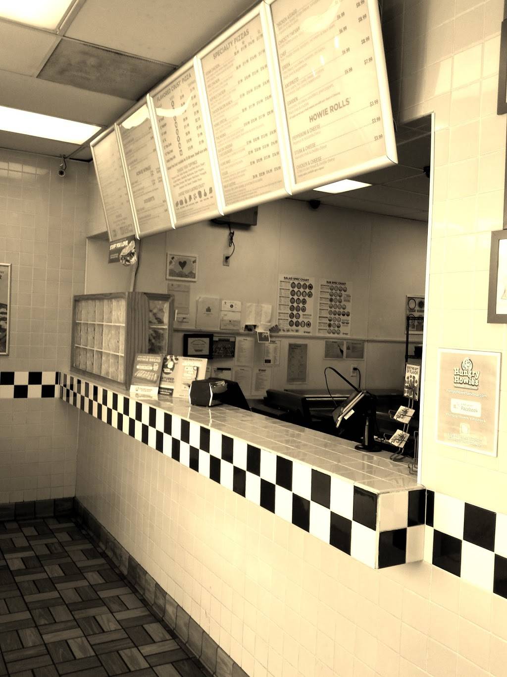 Hungry Howies Pizza | meal delivery | 4625 E Thomas Rd, Phoenix, AZ 85018, USA | 6028406100 OR +1 602-840-6100