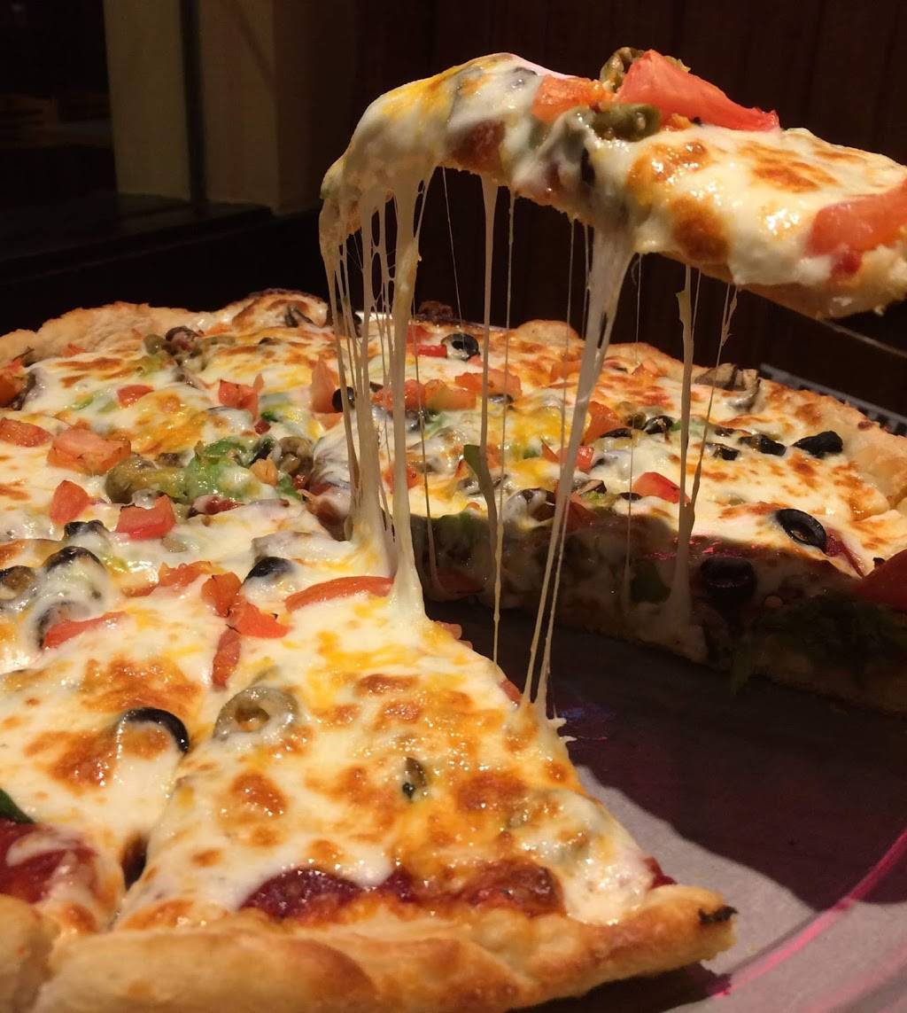 Hometown Pizza - Bedford | restaurant | 18 Alexander Ave, Bedford, KY 40006, USA | 5022559933 OR +1 502-255-9933