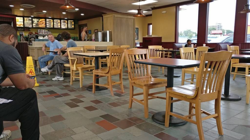 Arbys | restaurant | 2307 W Jefferson St, Joliet, IL 60435, USA | 8157448309 OR +1 815-744-8309