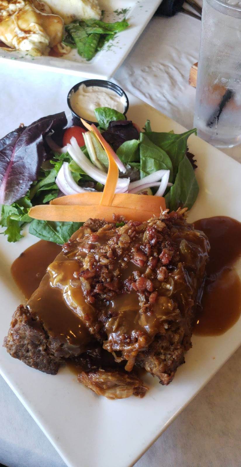 Rust Belt Bar and Grill | restaurant | 3720 Lake Shore Rd, Buffalo, NY 14219, USA | 7168257000 OR +1 716-825-7000