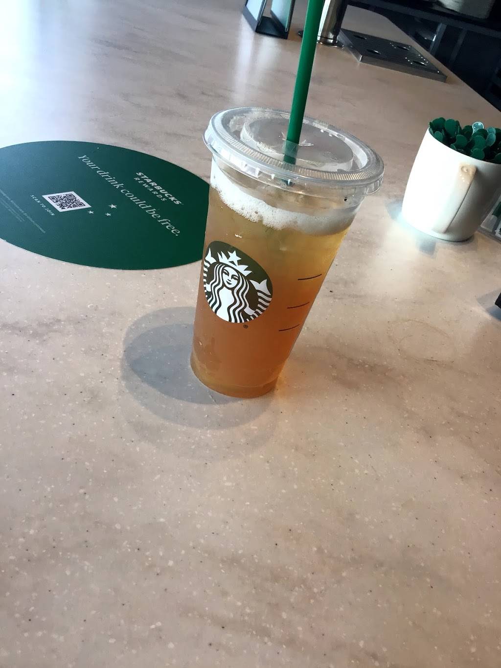 Starbucks | cafe | 26436 Telegraph Rd, Southfield, MI 48033, USA | 2487526921 OR +1 248-752-6921