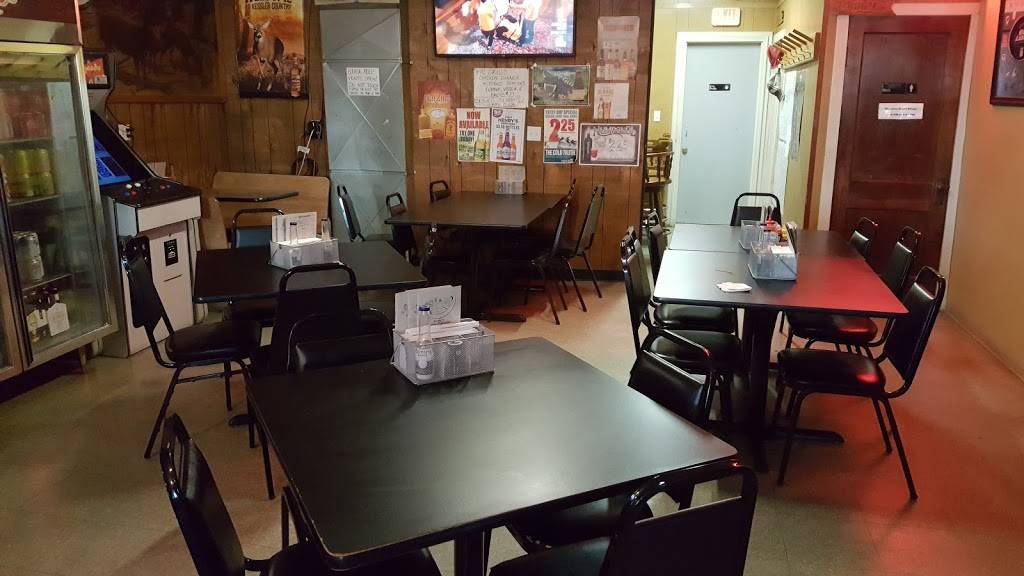 Doyles Moon Saloon | restaurant | 111 County Rd O, Mosinee, WI 54455, USA | 7156936333 OR +1 715-693-6333