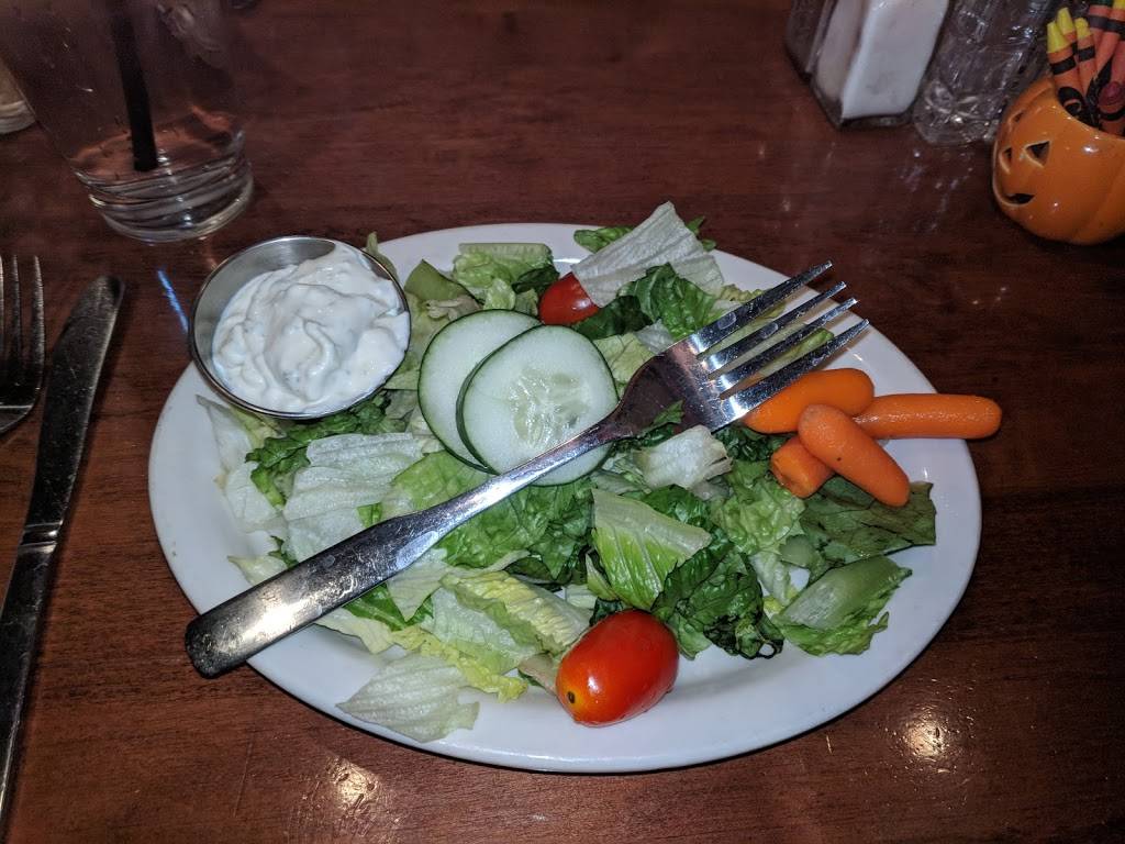 Pig On The Porch | restaurant | 130 Railway St W, Loretto, MN 55357, USA | 7634791788 OR +1 763-479-1788