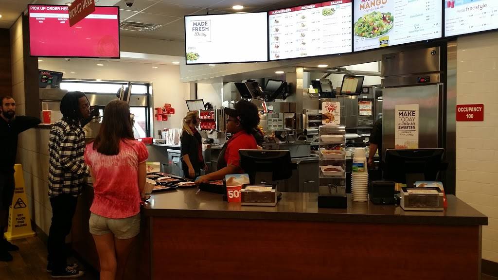 Wendys | restaurant | 3695 Innovation Dr, Lakeland, FL 33812, USA | 8636192989 OR +1 863-619-2989