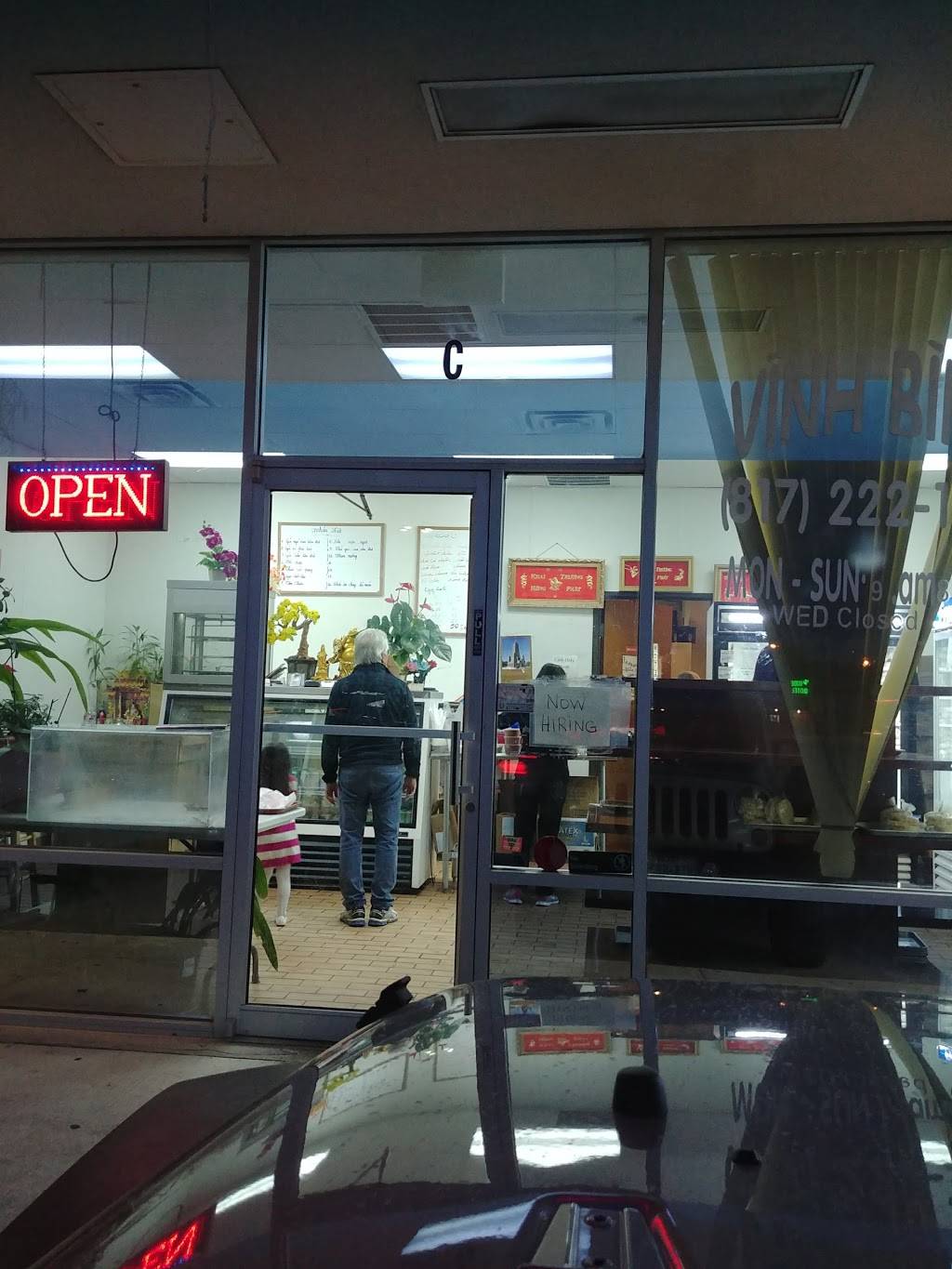 Vinh Binh | restaurant | 5310 E Belknap St D, Haltom City, TX 76117, USA | 8172221219 OR +1 817-222-1219