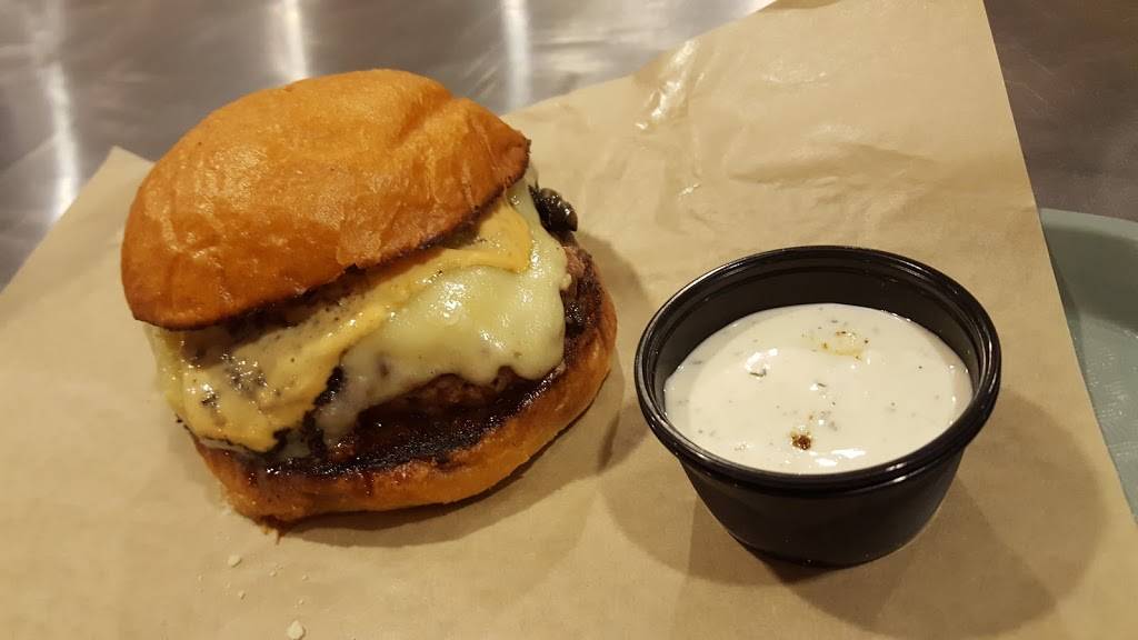 Graze | restaurant | 201 E 4th St, Santa Ana, CA 92701, USA | 9497352389 OR +1 949-735-2389