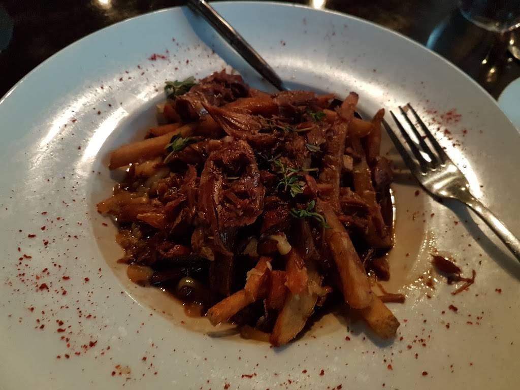 KOMA Restaurant | restaurant | 3090 Dougall Ave #403, Windsor, ON N9E 1S4, Canada | 5192535662 OR +1 519-253-5662