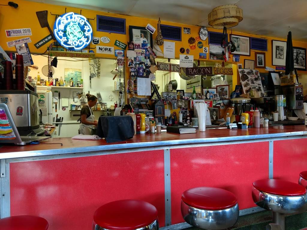 Ricks White Light Diner | restaurant | 114 Bridge St, Frankfort, KY 40601, USA | 5026969104 OR +1 502-696-9104