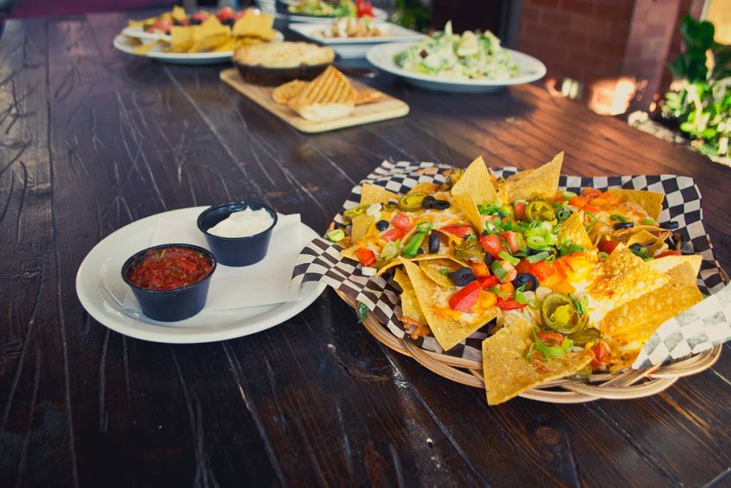 The Bull & Barrel Urban Saloon | restaurant | 359 Talbot St, London, ON N6A 2R5, Canada | 5196018155 OR +1 519-601-8155