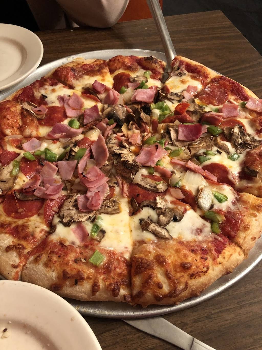 Dels Pizzeria & Restaurant | restaurant | 2833 W Jefferson Ave, Trenton, MI 48183, USA | 7346762155 OR +1 734-676-2155