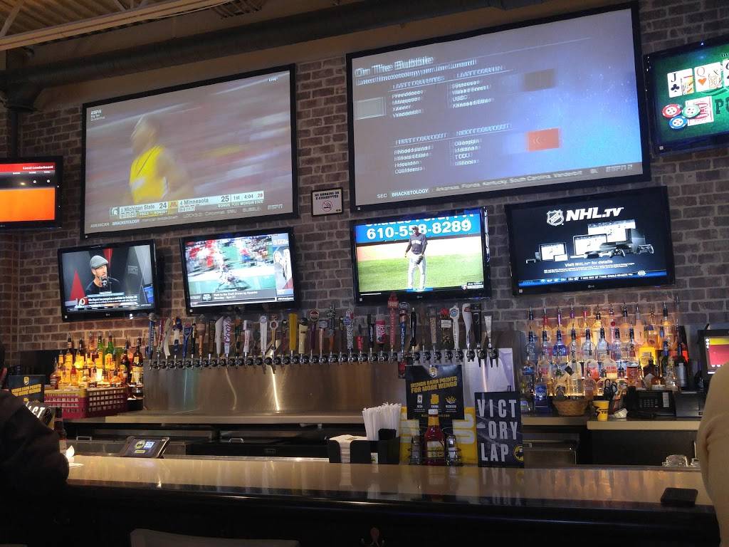 Buffalo Wild Wings | meal takeaway | 770 N Lapeer Rd, Lake Orion, MI 48362, USA | 2488148600 OR +1 248-814-8600