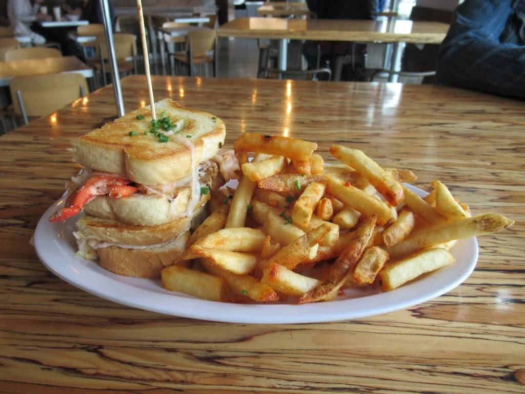 Slapfish | restaurant | 254 N University Ave Drive, Farmington, UT 84025, USA | 8014515351 OR +1 801-451-5351