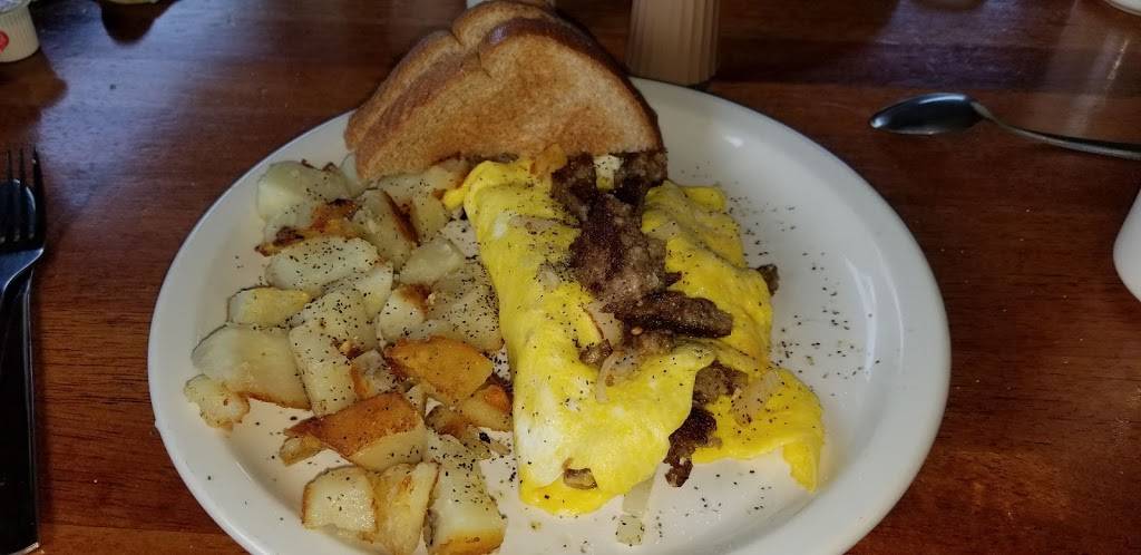 Michelles Palace Two BBQ | restaurant | 2577 US-41, Greenbrier, TN 37073, USA | 6158632085 OR +1 615-863-2085