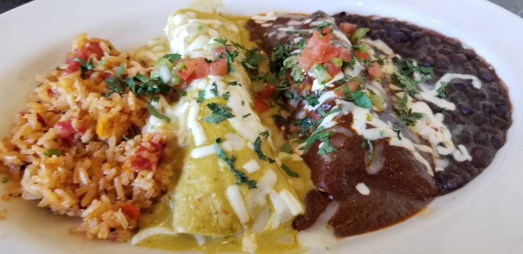 Grand Lux Cafe | restaurant | 1 Garden State Plaza Blvd, Paramus, NJ 07652, USA | 2019090399 OR +1 201-909-0399