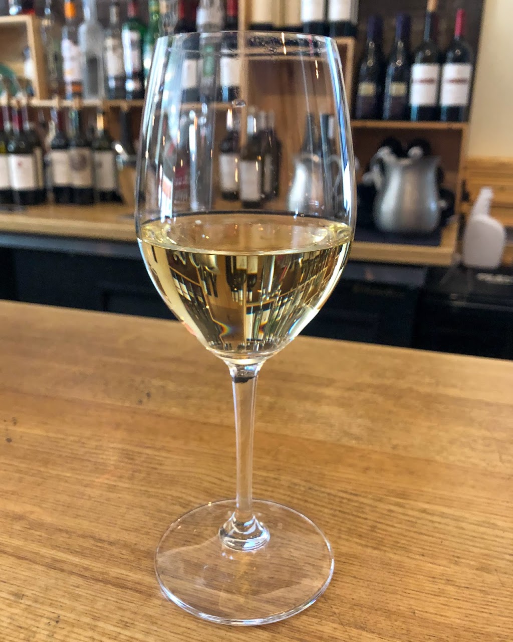 750ml Wines | restaurant | 8903 Brecksville Rd, Brecksville, OH 44141, USA | 4405268100 OR +1 440-526-8100