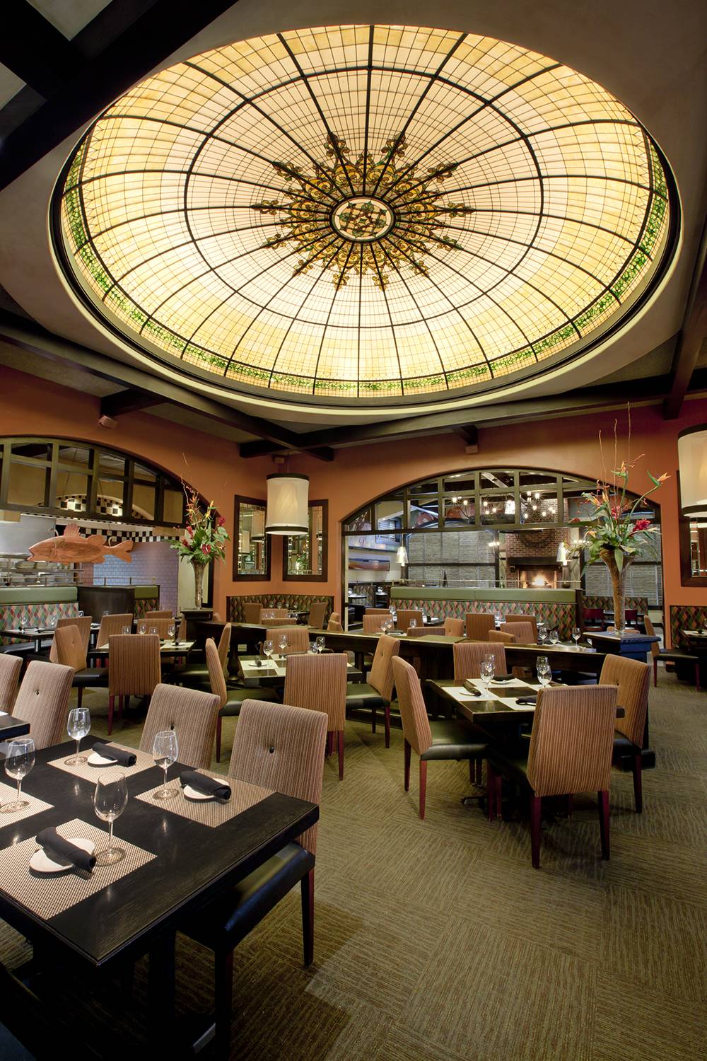 Bristol Seafood Grill | night club | 5400 W 119th St, Leawood, KS 66209, USA | 9136635777 OR +1 913-663-5777