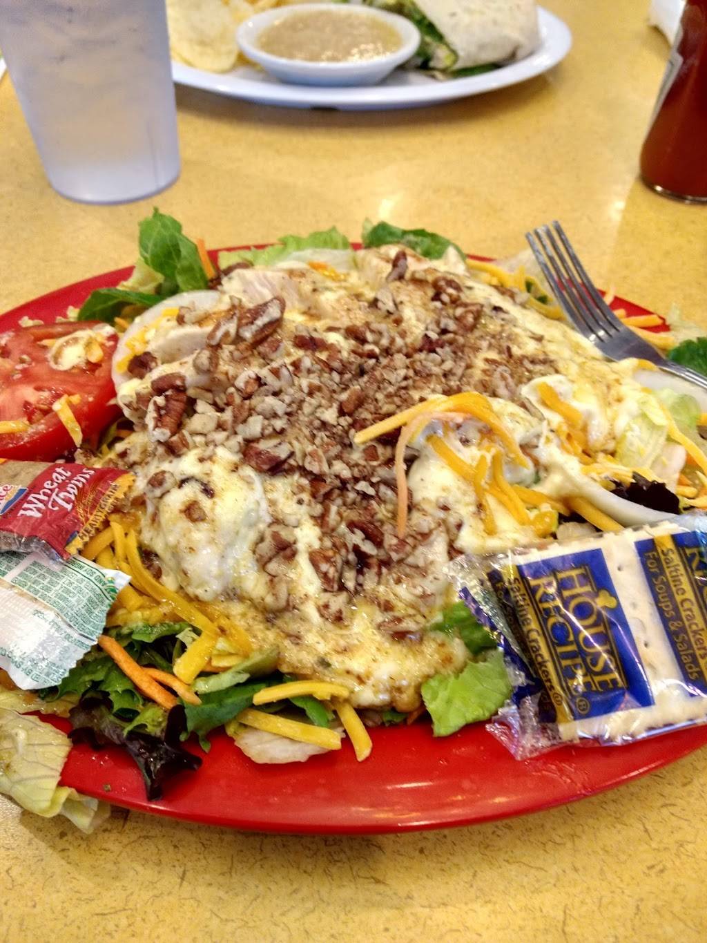 Main Street America An Eatery | restaurant | 22 S Main Ave, Lake Placid, FL 33852, USA | 8634657733 OR +1 863-465-7733